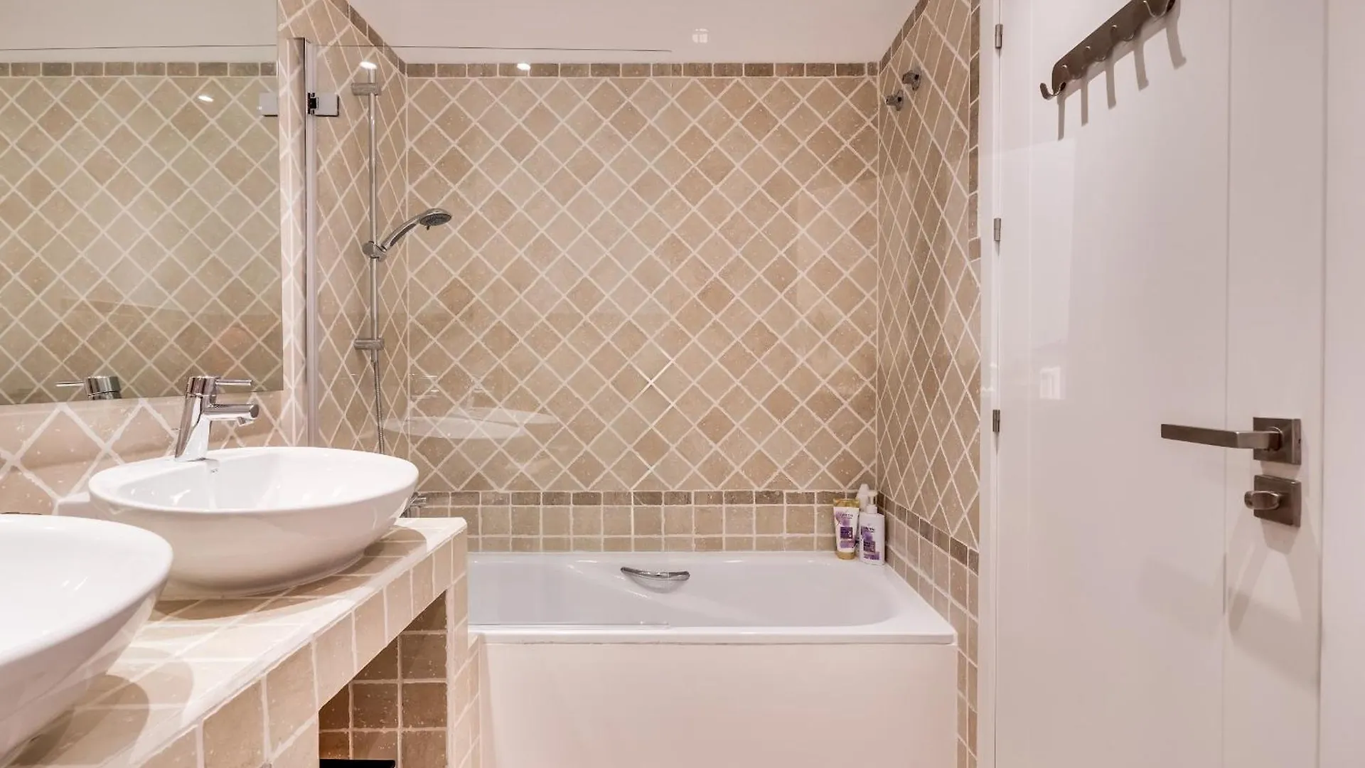 Penthouse Sunset With Jacuzzi Apartment Estepona Spain
