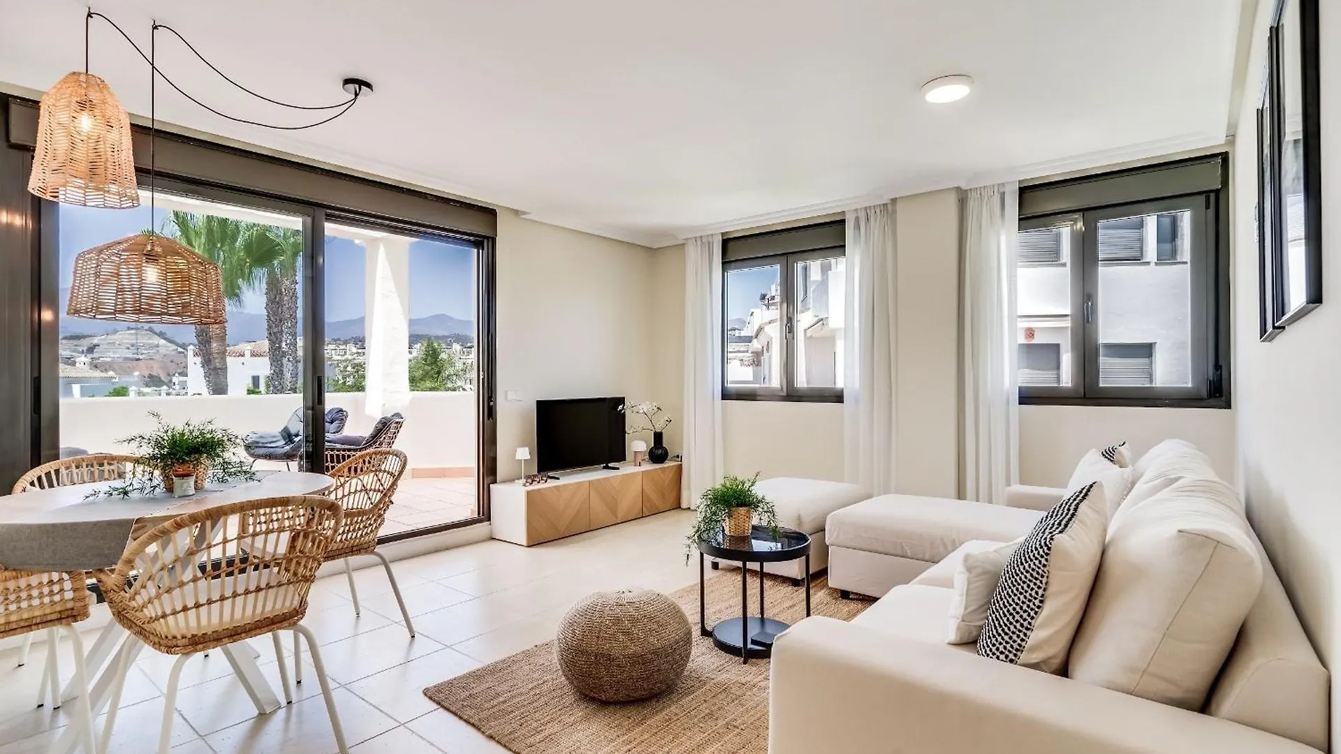 Penthouse Sunset With Jacuzzi Apartment Estepona