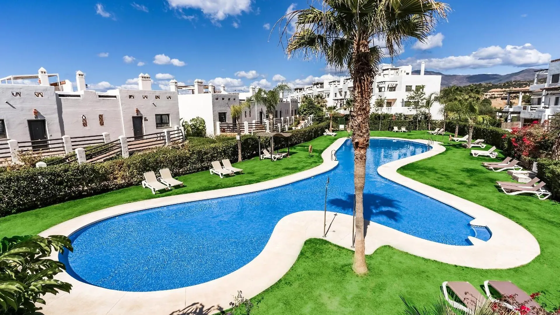 Penthouse Sunset With Jacuzzi Apartment Estepona 0*,  Spain