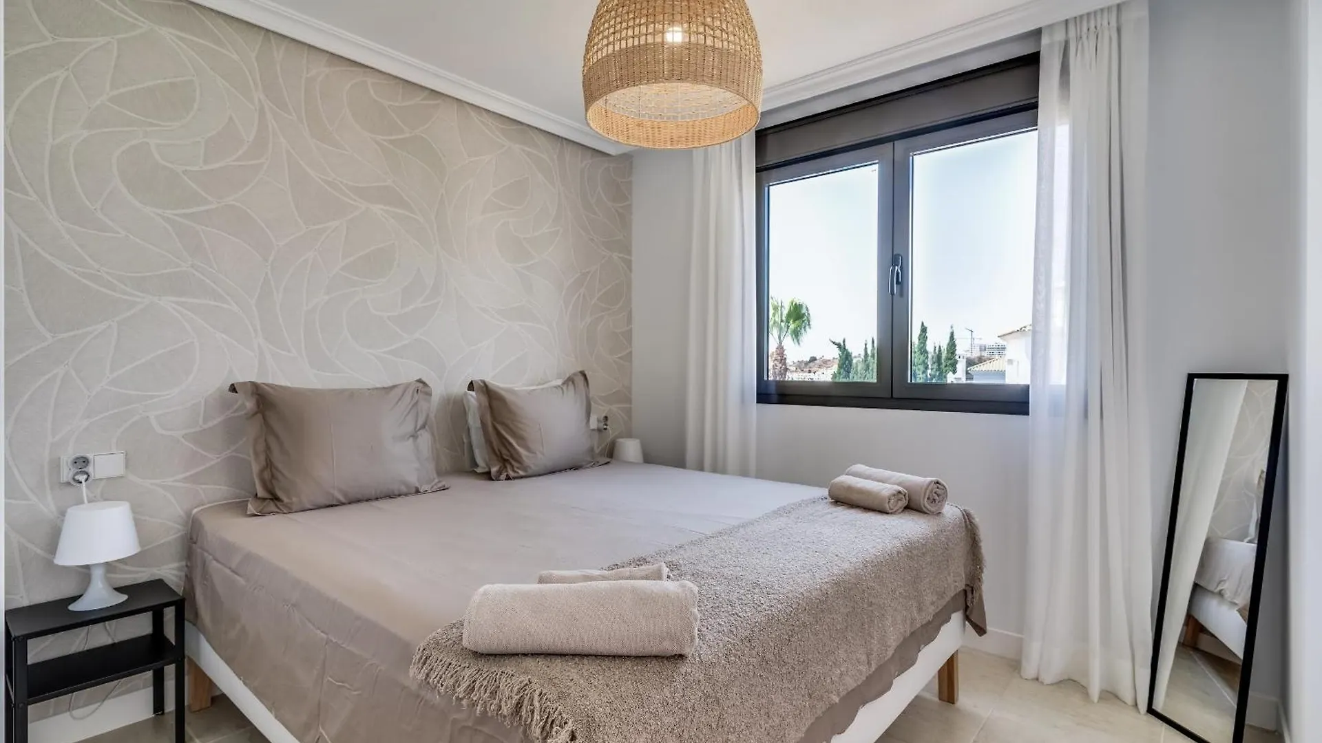 Penthouse Sunset With Jacuzzi Apartment Estepona